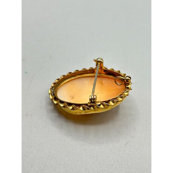 Vintage Genuine Carved Shell Cameo Pin Brooch Pendant Flower in Hair Older Pin - Picture 7 of 9